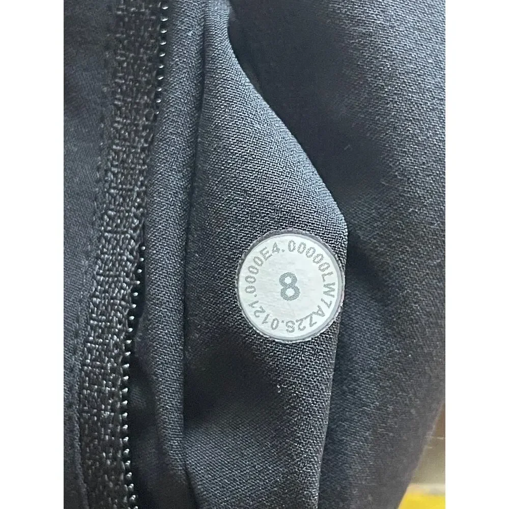 Lululemon Tracker Shorts V 4" Black Size 8 - Picture 7 of 7